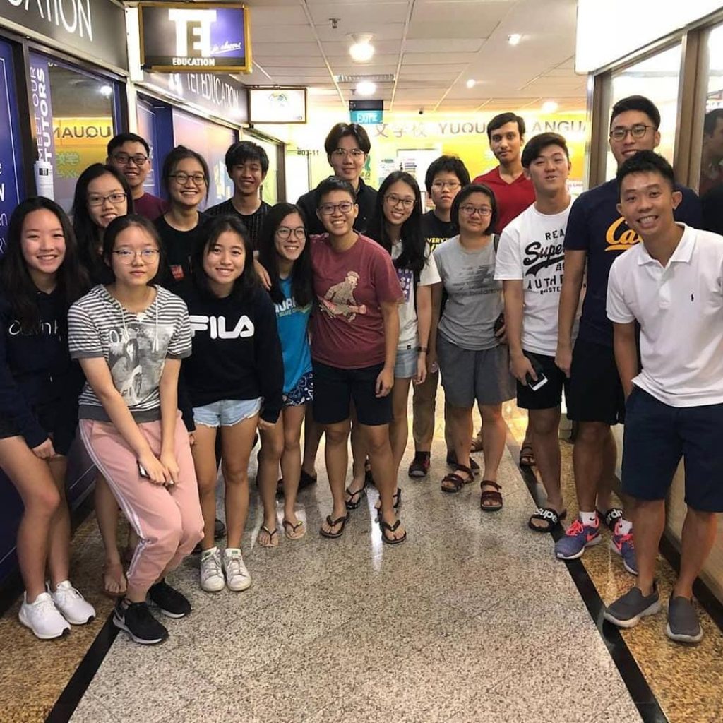 Writing R1 and R2 for macro essays